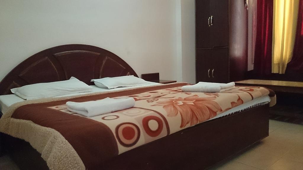 Hotel Maharaja カトラ 部屋 写真
