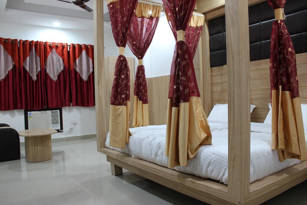 Hotel Maharaja カトラ 部屋 写真